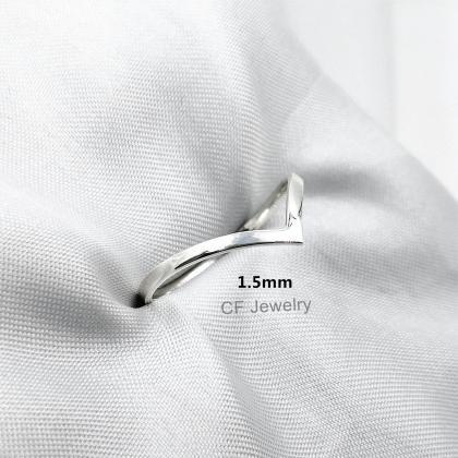 1.5mm V Shaped Ring Sterling Silver Chevron Ring..