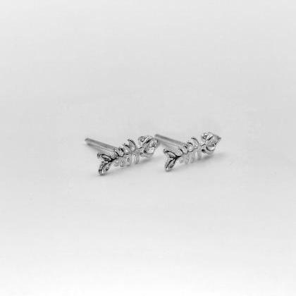 Sterling Silver Fishbone Earrings Stud Earrings..